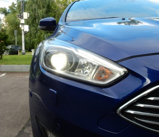 Ремонт адаптивной фары Фокуса 3 рестайл Адаптивная фара Фокус 3 2015